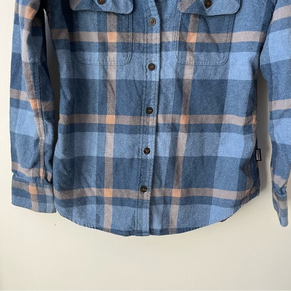 Patagonia Long-Sleeved Organic Cotton Midweight Fjord Flannel Shirt - Picture 7 of 15
